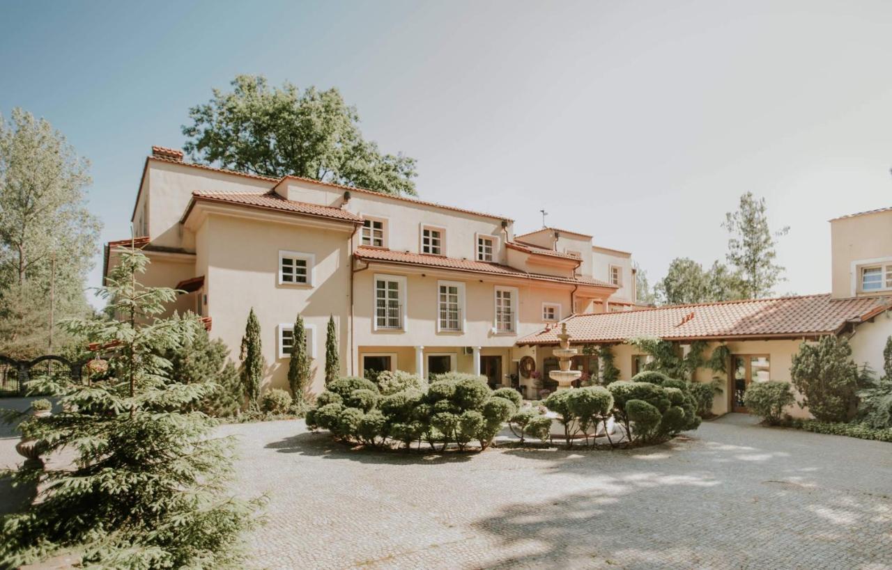 Villa Toscana Warszawa Bagian luar foto