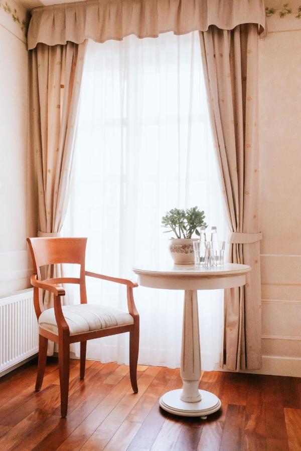 Villa Toscana Warszawa Bagian luar foto